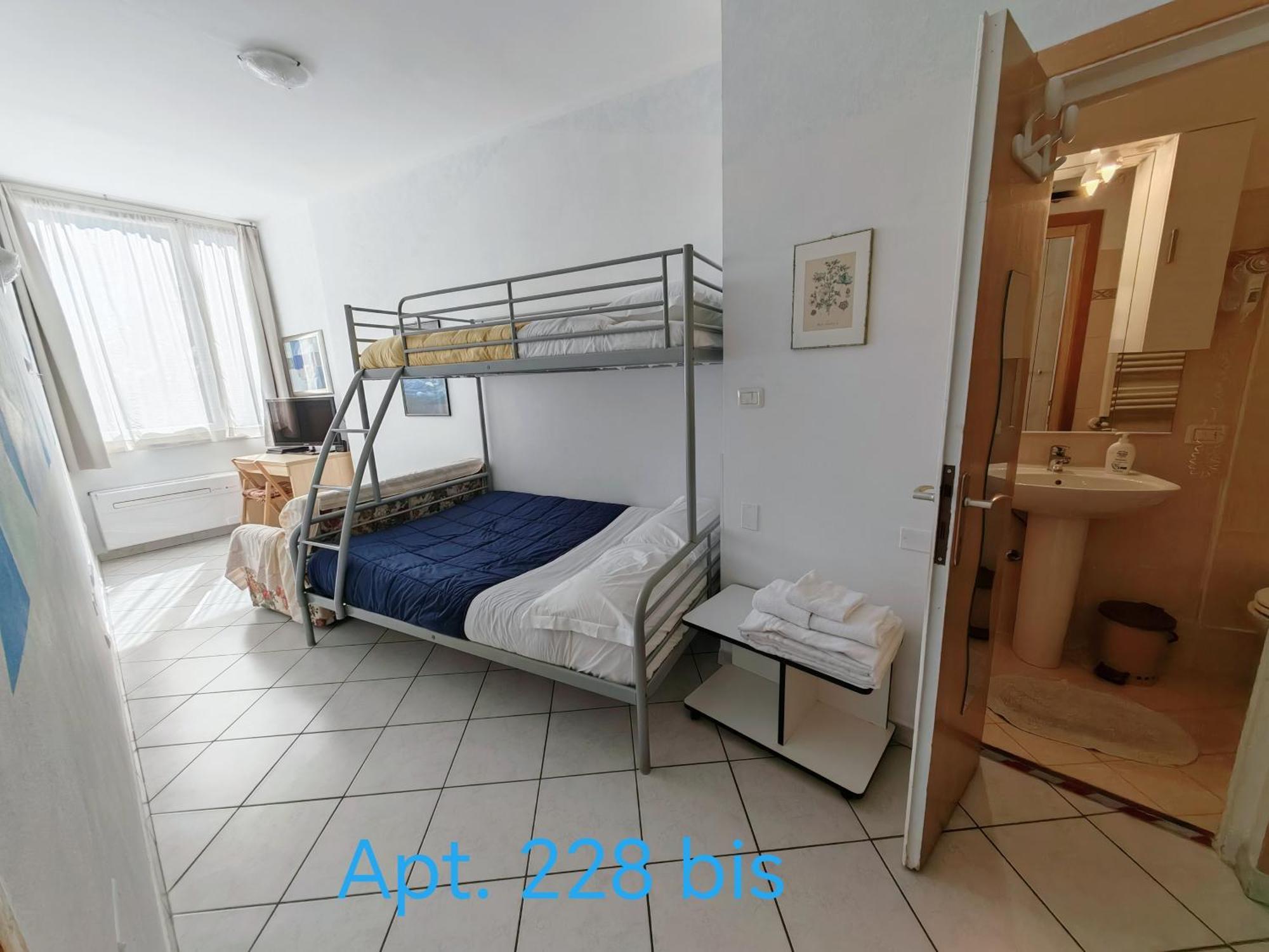 Garda In Euroresidence Apartment